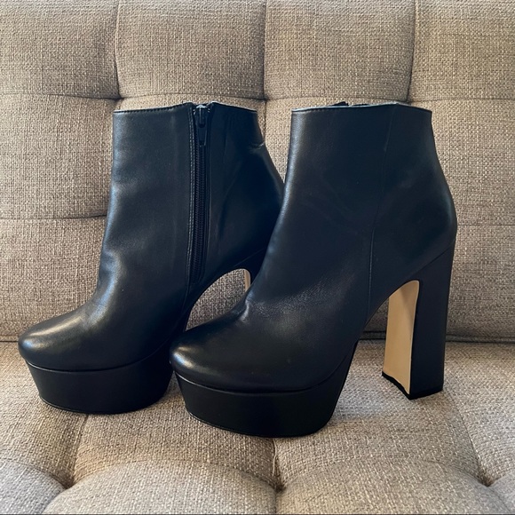 Gioan Roca leather Platforms - Picture 2 of 5